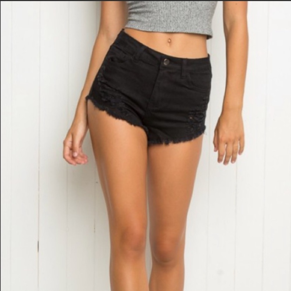 Brandy Melville shorts!